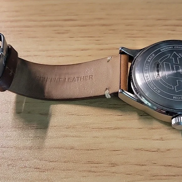 Watch - Picture 3 of 4